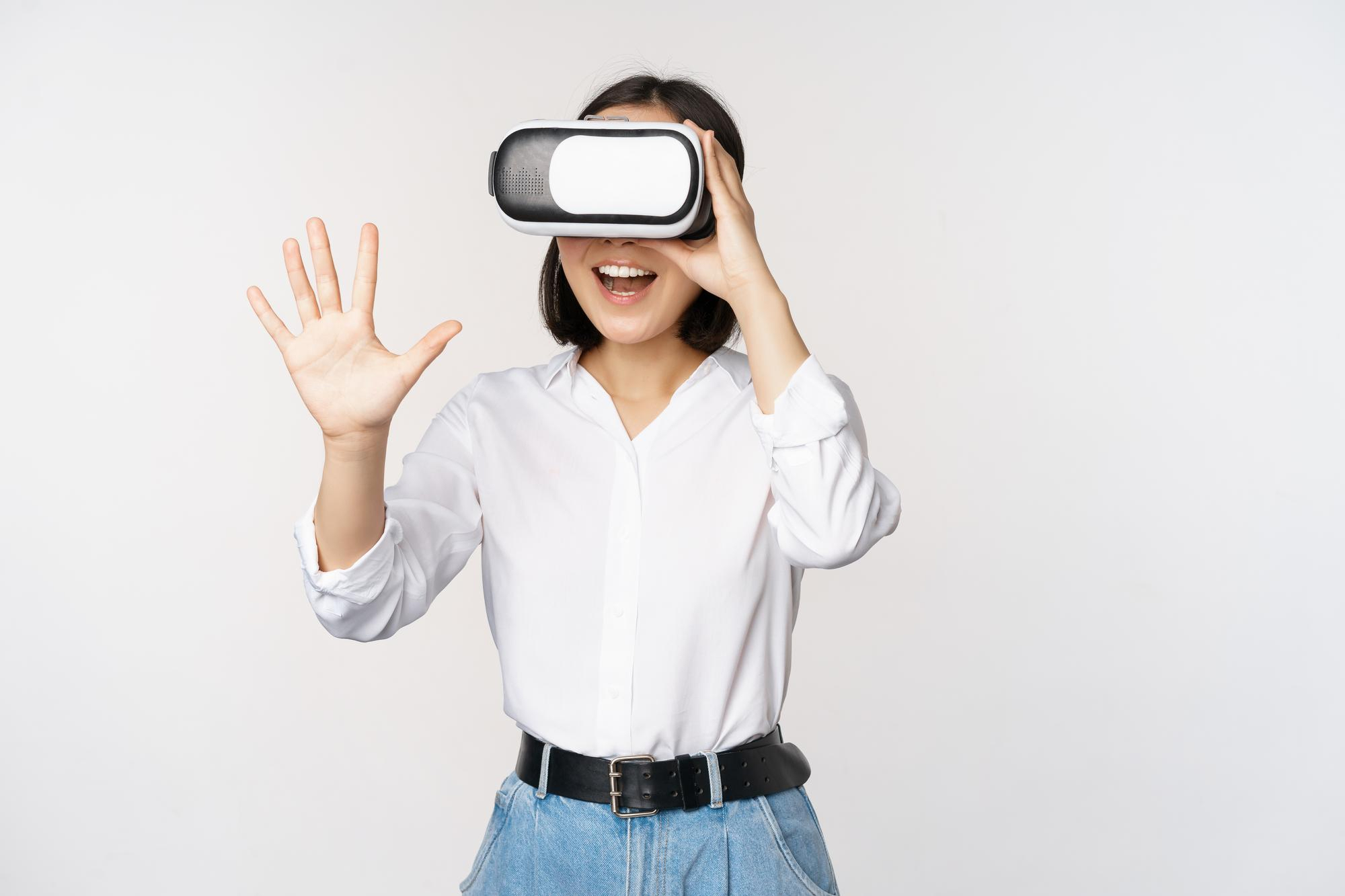 VR in real estate industry by devabit